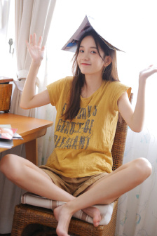 巨乳保姆